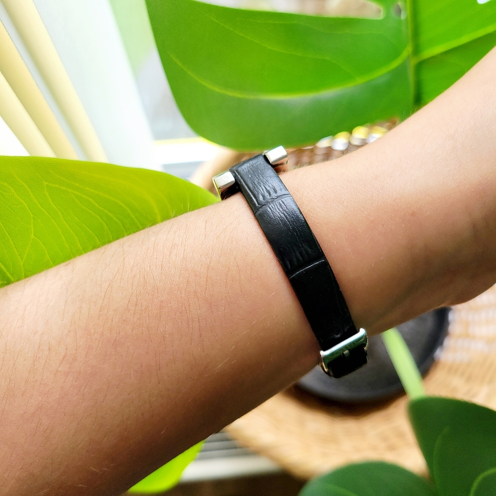 Classic Oasis Rhinestone Watch - Picture 10 of 12